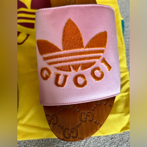 Gucci X Adidas clogs NWT - Picture 8 of 10